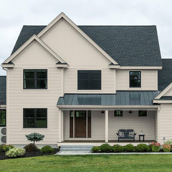 Benjamin Moore Crisp Linen