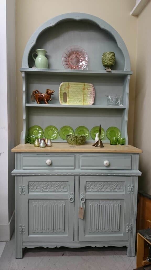 Chalk Paint for Aged Charm Paint Dresser Ideas