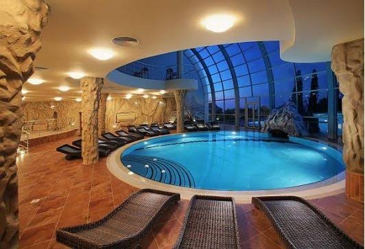 Circular Swimming Pool