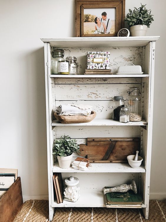 Farmhouse Themed Bookshelf