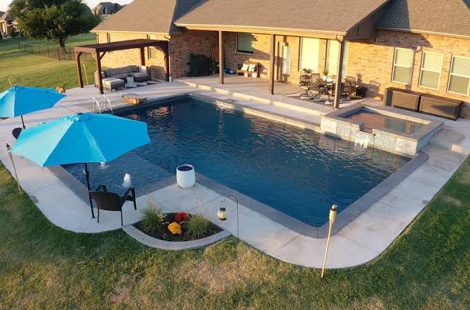 L-Shaped Swimming Pool
