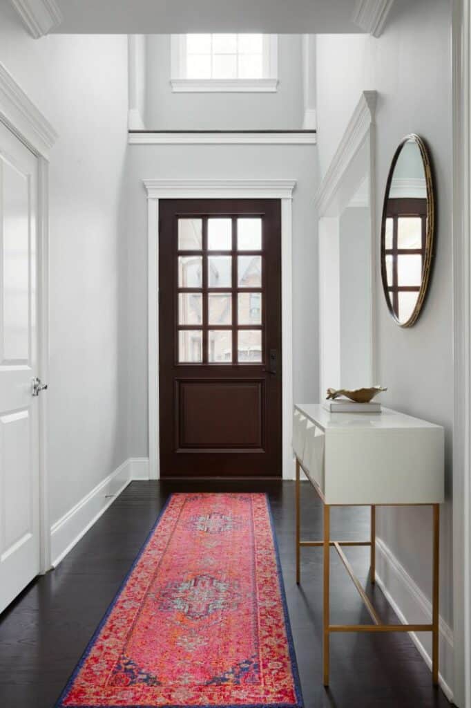 Make the Hallway Open with a Cream Color