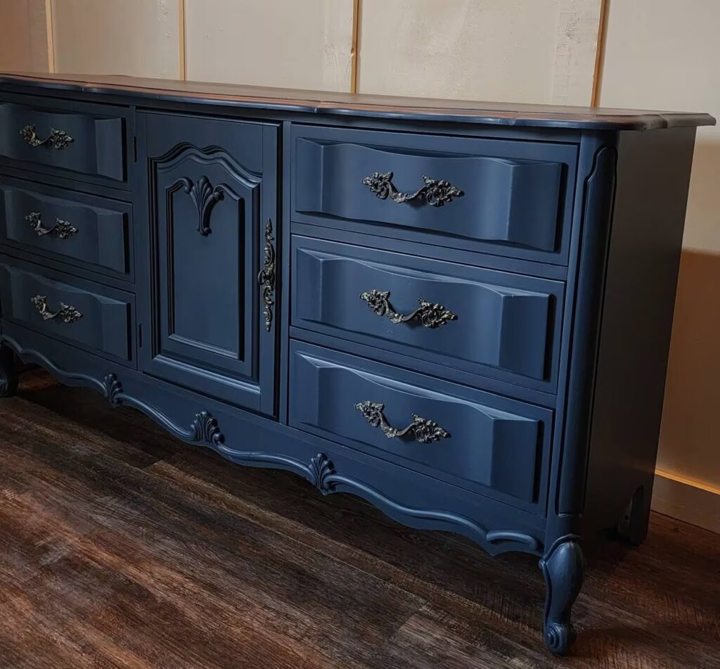 Navy Blue Painted Dresser [Rustoleum]
