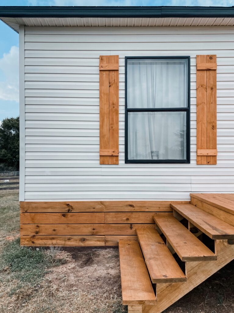 Plywood Underpinning for White-Colored Mobile Homes
