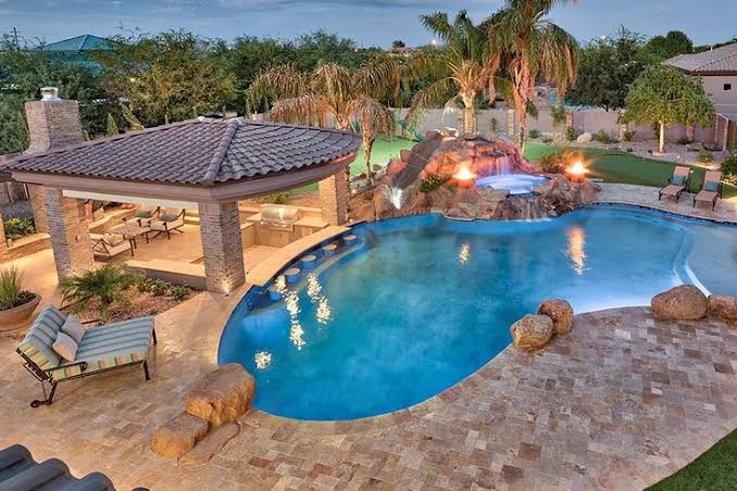 Pool with Indoor-Outdoor Setting