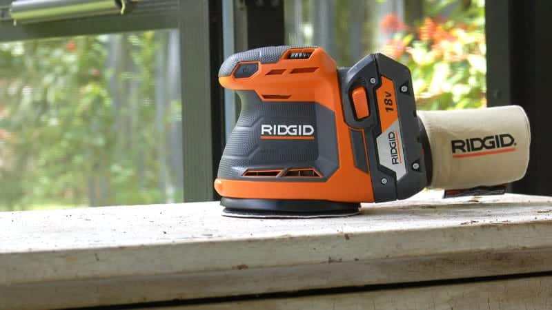 RIDGID R26011 Random Orbit Sander