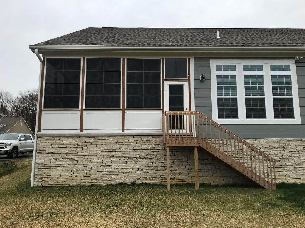 Simulated Rock Skirting for Dark-Colored Homes
