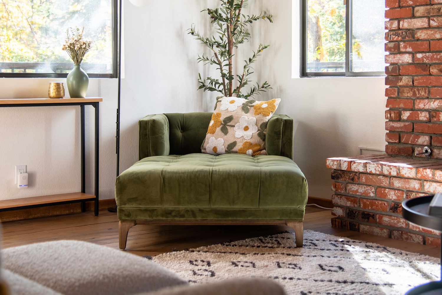 The Best Comfy Chairs For Your Bedroom to Relax and Unwind